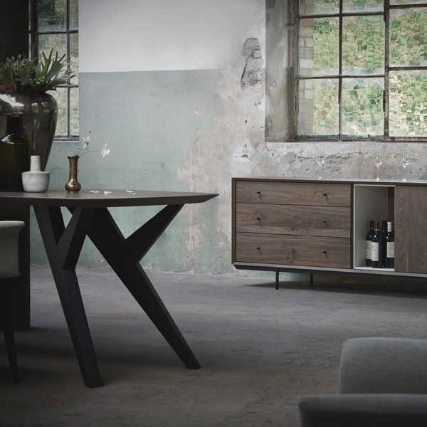 www.tafelsenstoelen.nl